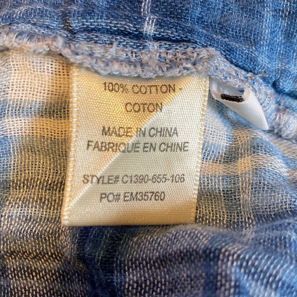 cloth & stone medium tunic stripe Distressed. Plaid lining Back half button down - Picture 9 of 9